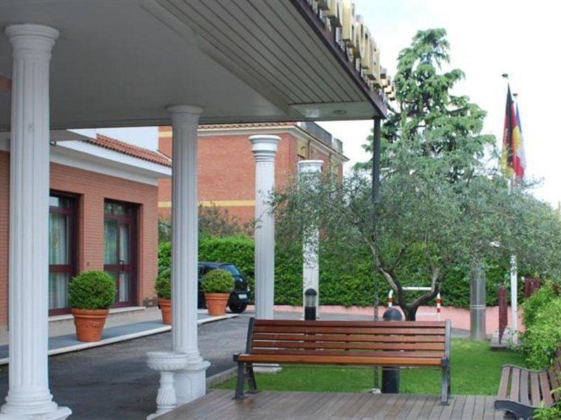 Marini Park Hotel Castel di Leva Exterior photo