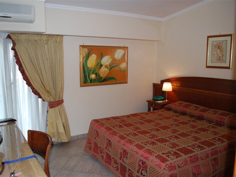 Marini Park Hotel Castel di Leva Exterior photo